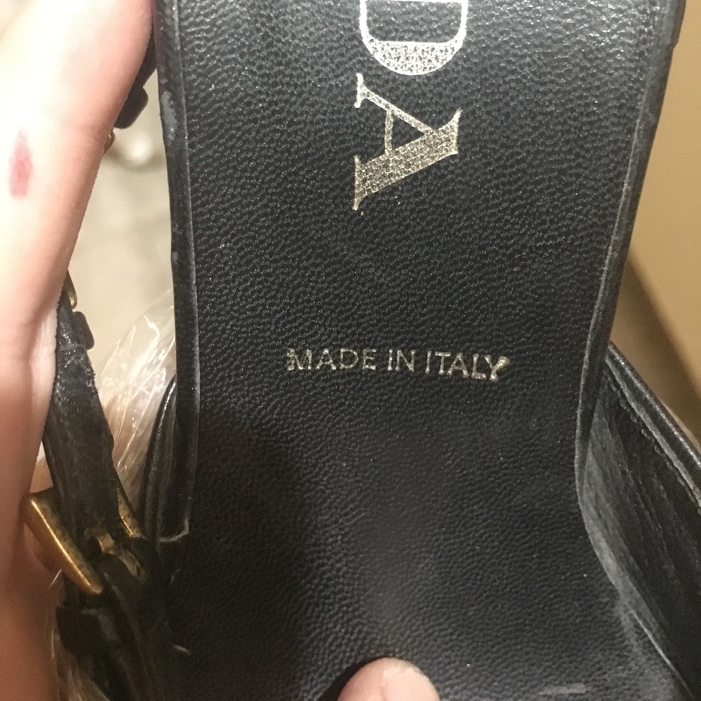 ❄️SALE❄️ PRADA VINTAGE heels - Picture 7 of 8